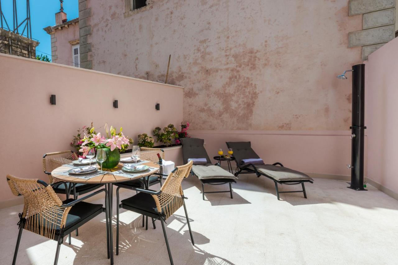 Apartment Flores Luxury *